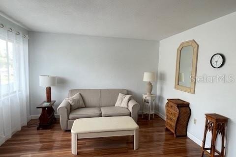 Condo in Seminole, Florida, 1 bedroom  № 1903632 - photo 2