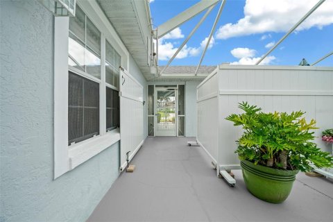 House in Summerfield, Florida 3 bedrooms, 135.92 sq.m. № 1900913 - photo 25