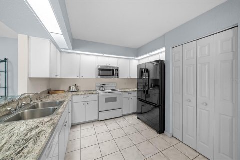 House in Summerfield, Florida 3 bedrooms, 135.92 sq.m. № 1900913 - photo 5