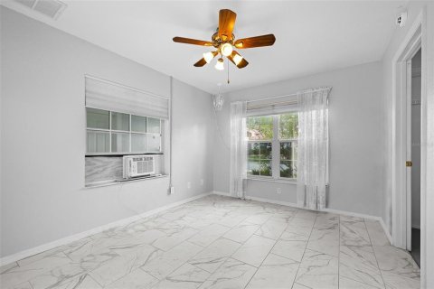 House in Summerfield, Florida 3 bedrooms, 135.92 sq.m. № 1900913 - photo 27