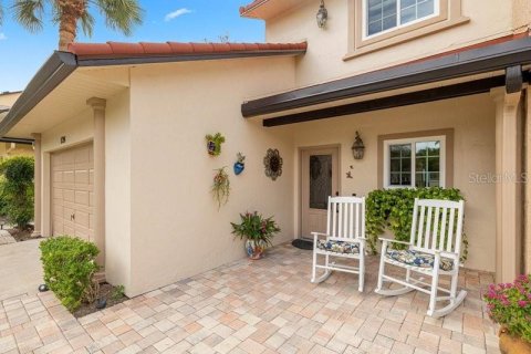 Villa ou maison à vendre à Lady Lake, Floride: 2 chambres, 165.37 m2 № 1914551 - photo 2