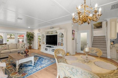 Villa ou maison à vendre à Lady Lake, Floride: 2 chambres, 165.37 m2 № 1914551 - photo 6