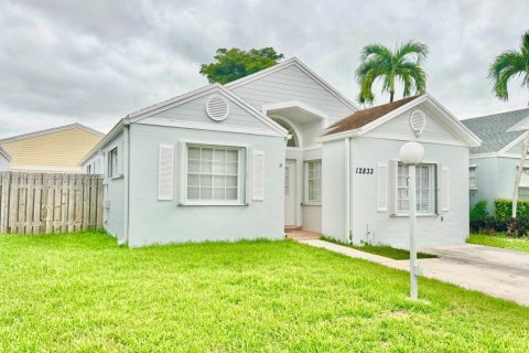 House in Miami, Florida 4 bedrooms, 140.93 sq.m. № 2002752