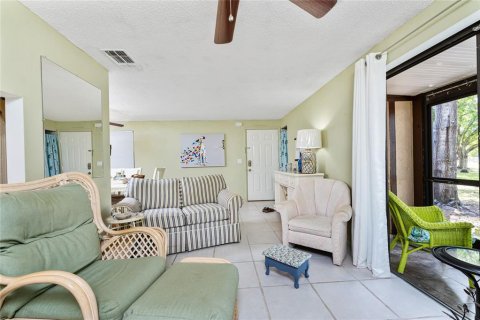 Condo in Port Charlotte, Florida, 2 bedrooms  № 1747134 - photo 10