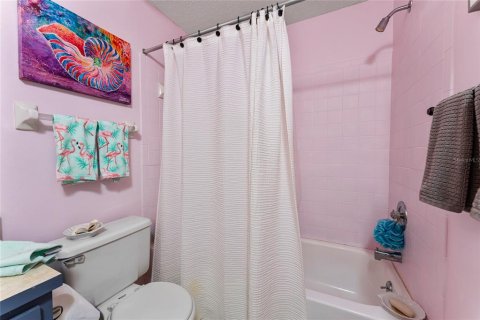 Condo in Port Charlotte, Florida, 2 bedrooms  № 1747134 - photo 25