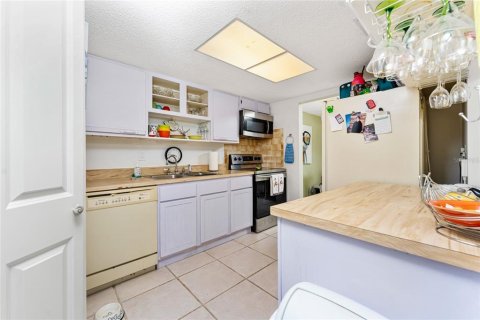 Condo in Port Charlotte, Florida, 2 bedrooms  № 1747134 - photo 12