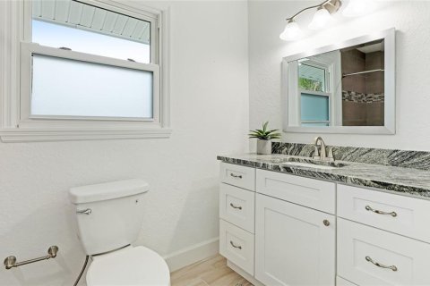 Casa en venta en Sarasota, Florida, 4 dormitorios, 250.37 m2 № 1556638 - foto 22