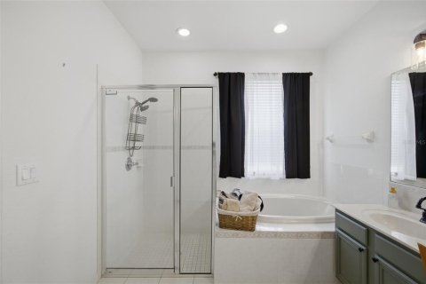 House in Parrish, Florida 3 bedrooms, 194.91 sq.m. № 2201250 - photo 21