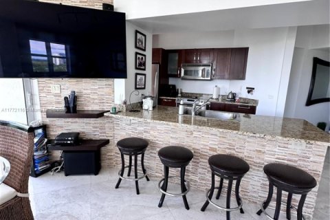 Copropriété à vendre à Aventura, Floride: 2 chambres, 121.89 m2 № 1958854 - photo 15