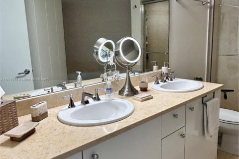 Copropriété à vendre à Aventura, Floride: 2 chambres, 121.89 m2 № 1958854 - photo 26