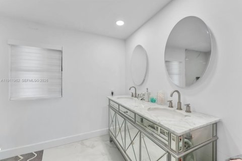Villa ou maison à louer à Tavernier, Floride: 4 chambres № 2388004 - photo 23