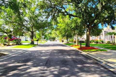 House in Odessa, Florida 4 bedrooms, 239.13 sq.m. № 1823256 - photo 5
