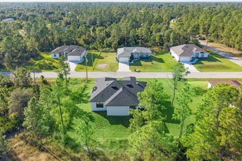 Купить виллу или дом в Лихай-Эйкерс, Флорида 4 спальни, № 1986824 - фото 10