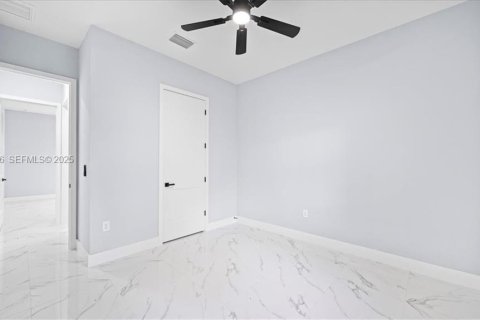 Купить виллу или дом в Лихай-Эйкерс, Флорида 4 спальни, № 1986824 - фото 25