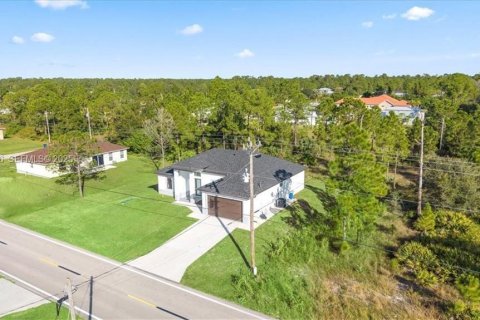 Купить виллу или дом в Лихай-Эйкерс, Флорида 4 спальни, № 1986824 - фото 8