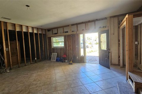 House in Saint Petersburg, Florida 3 bedrooms, 154.96 sq.m. № 2106695 - photo 10