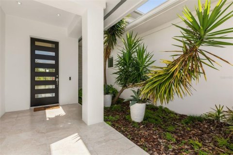 Casa en venta en Orlando, Florida, 5 dormitorios, 419.83 m2 № 2258588 - foto 3