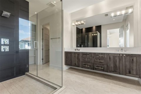 Casa en venta en Orlando, Florida, 5 dormitorios, 419.83 m2 № 2258588 - foto 26
