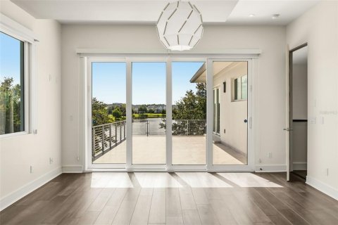 Casa en venta en Orlando, Florida, 5 dormitorios, 419.83 m2 № 2258588 - foto 25