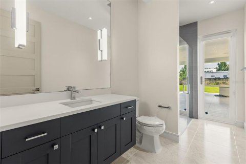 Casa en venta en Orlando, Florida, 5 dormitorios, 419.83 m2 № 2258588 - foto 20