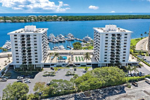 Condominio en venta en North Palm Beach, Florida, 2 dormitorios, 128.39 m2 № 2294147 - foto 13