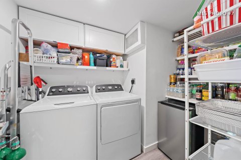Condominio en venta en North Palm Beach, Florida, 2 dormitorios, 128.39 m2 № 2294147 - foto 10
