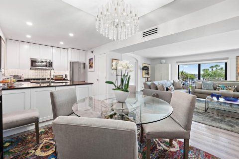 Condominio en venta en North Palm Beach, Florida, 2 dormitorios, 128.39 m2 № 2294147 - foto 3
