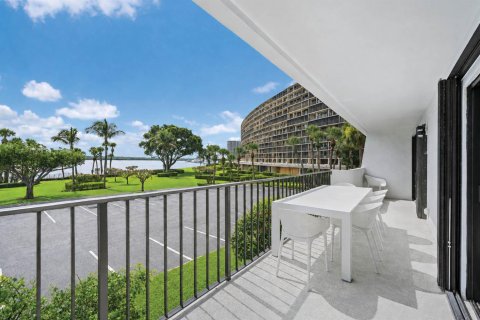 Condominio en venta en North Palm Beach, Florida, 2 dormitorios, 128.39 m2 № 2294147 - foto 12