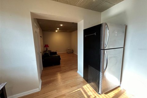 Propiedad comercial en alquiler en Ocala, Florida, 298.22 m2 № 661741 - foto 16