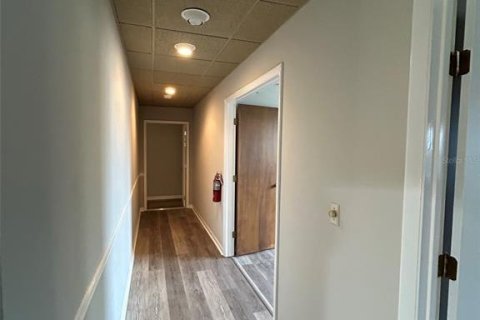 Propiedad comercial en alquiler en Ocala, Florida, 298.22 m2 № 661741 - foto 19