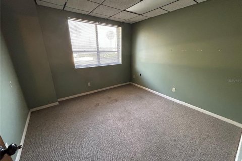 Propiedad comercial en alquiler en Ocala, Florida, 298.22 m2 № 661741 - foto 10