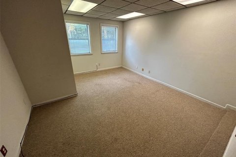 Propiedad comercial en alquiler en Ocala, Florida, 298.22 m2 № 661741 - foto 14