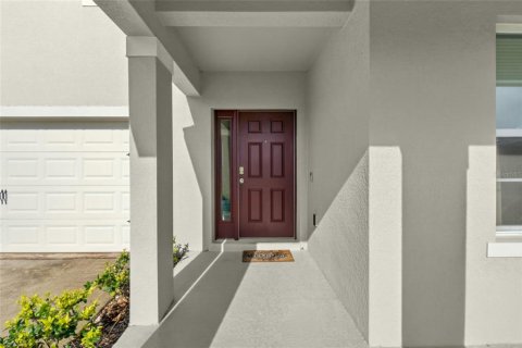House in Clermont, Florida 5 bedrooms, 260.96 sq.m. № 2232212 - photo 5