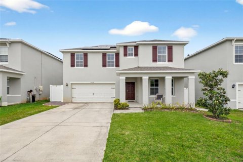 House in Clermont, Florida 5 bedrooms, 260.96 sq.m. № 2232212 - photo 2