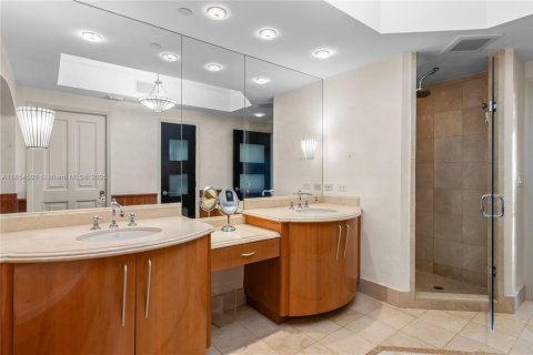 Copropriété à vendre à Sunny Isles Beach, Floride: 3 chambres, 205.69 m2 № 1960354 - photo 24