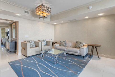 Copropriété à vendre à Sunny Isles Beach, Floride: 3 chambres, 205.69 m2 № 1960354 - photo 3