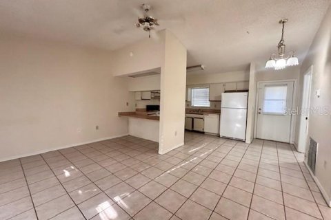 Apartment in Leesburg, Florida 2 bedrooms, 83.61 sq.m. № 2394001 - photo 4