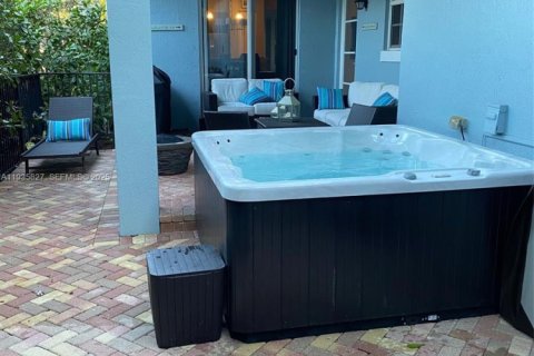 House in Jupiter, Florida 3 bedrooms, 177.81 sq.m. № 1993978 - photo 28