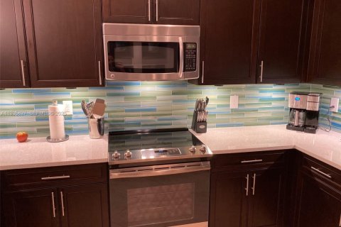 House in Jupiter, Florida 3 bedrooms, 177.81 sq.m. № 1993978 - photo 8