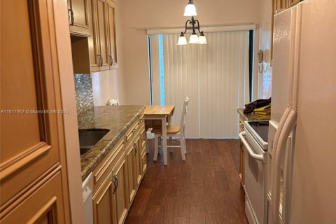 Condominio en venta en Boca Raton, Florida, 2 dormitorios, 118.54 m2 № 1862107 - foto 11