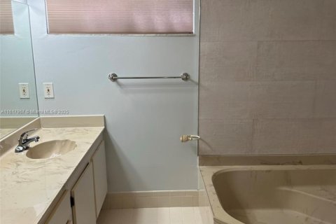 Condominio en venta en Boca Raton, Florida, 2 dormitorios, 118.54 m2 № 1862107 - foto 13