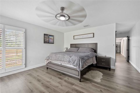 House in Sarasota, Florida 4 bedrooms, 205.59 sq.m. № 1758068 - photo 19