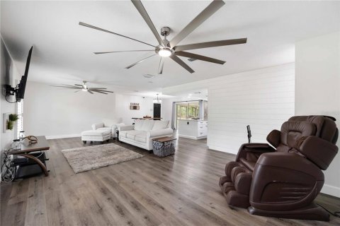 House in Sarasota, Florida 4 bedrooms, 205.59 sq.m. № 1758068 - photo 6