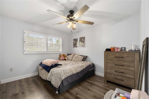 House in Sarasota, Florida 4 bedrooms, 205.59 sq.m. № 1758068 - photo 23