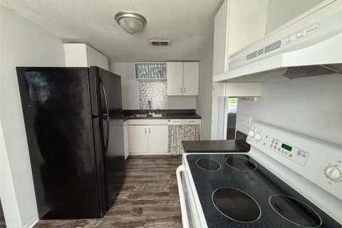 Villa ou maison à louer à Lakeland, Floride: 2 chambres, 70.61 m2 № 2415263 - photo 14