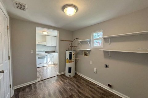 Villa ou maison à louer à Lakeland, Floride: 2 chambres, 70.61 m2 № 2415263 - photo 16