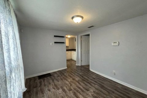 Villa ou maison à louer à Lakeland, Floride: 2 chambres, 70.61 m2 № 2415263 - photo 8