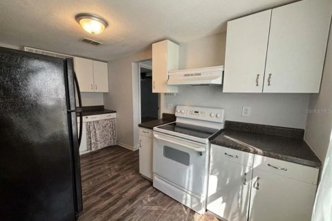 Villa ou maison à louer à Lakeland, Floride: 2 chambres, 70.61 m2 № 2415263 - photo 13