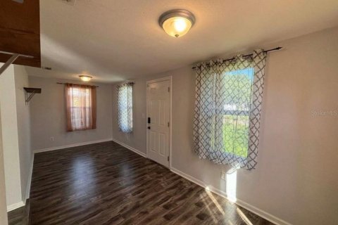 Villa ou maison à louer à Lakeland, Floride: 2 chambres, 70.61 m2 № 2415263 - photo 6
