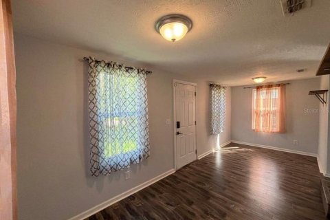 Villa ou maison à louer à Lakeland, Floride: 2 chambres, 70.61 m2 № 2415263 - photo 5